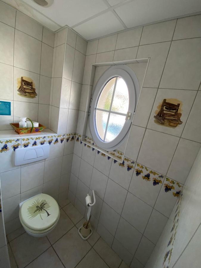 Domaine Bacchus Bed & Breakfast Reuil-sur-Marne Екстериор снимка