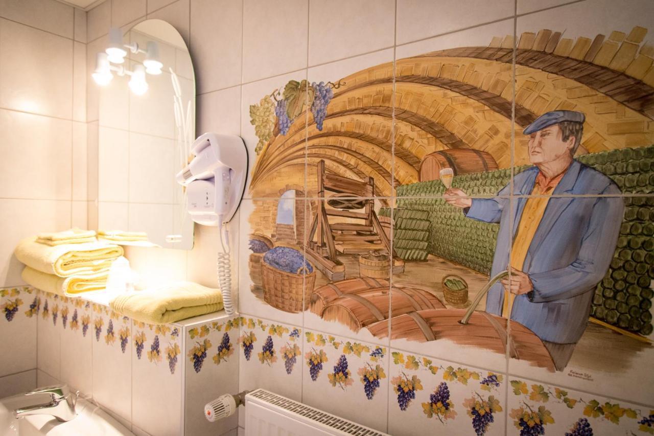 Domaine Bacchus Bed & Breakfast Reuil-sur-Marne Екстериор снимка